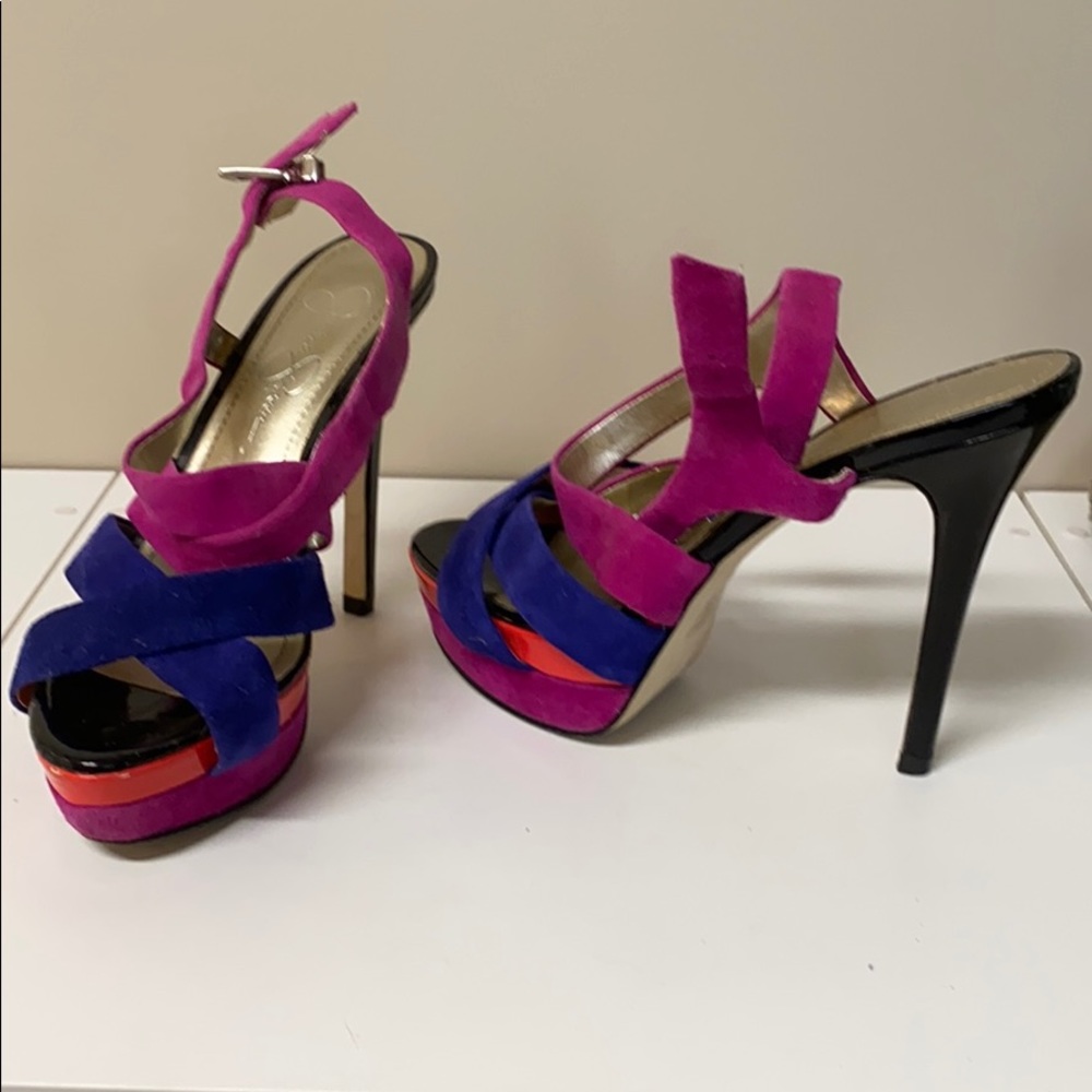 Jessica Simpson heel